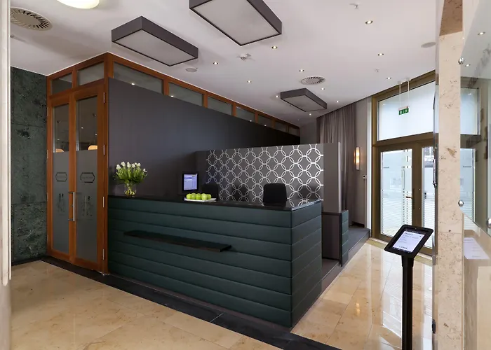 Hotel Lindner Frankfurt Main Plaza, Part Of Jdv By Hyatt 4*